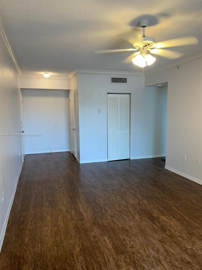 Foto del edificio - 11700 SW 2nd St