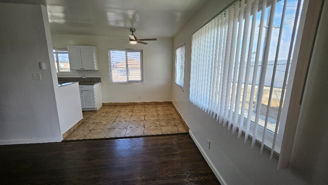 Building Photo - 3021 Carmona Ave