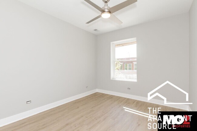 Foto del edificio - 1857 N Whipple St
