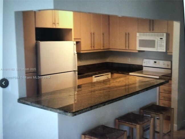 Foto del edificio - 150 SE 25th Rd