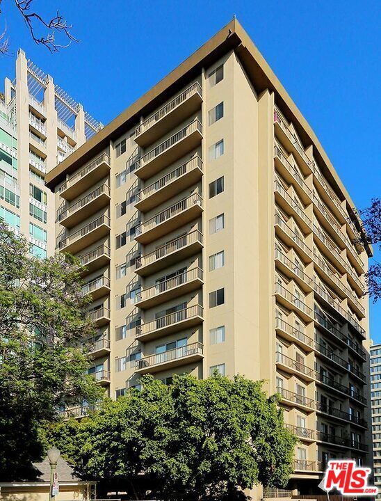 Foto del edificio - 10747 Wilshire Blvd