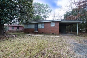 Building Photo - 2940 Blan St