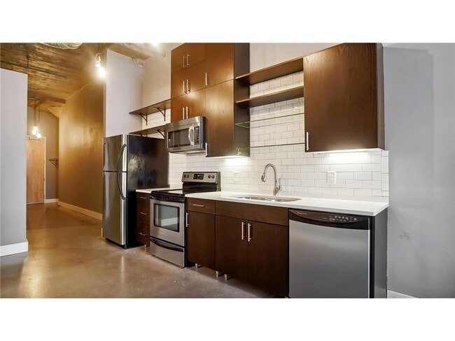 Foto del edificio - 718 N Washington Ave