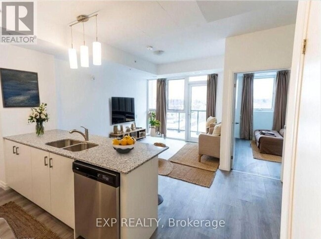 Building Photo - 108 Garment St