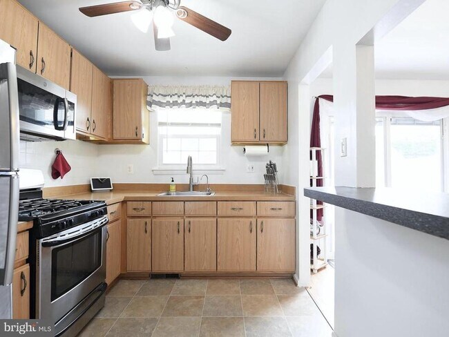 Foto del edificio - 9603 Baron Pl