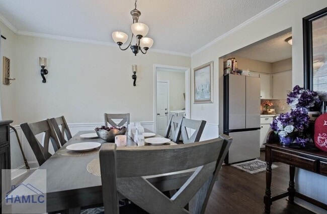 Foto del edificio - Charming 3 Bedroom, 2 Bath Home! Enjoy a c...