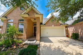 Building Photo - 15975 Cottage Ivy Cir