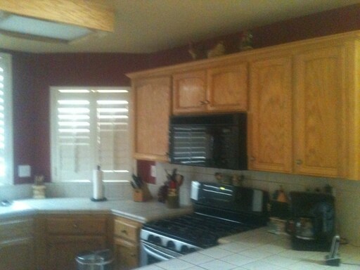 Building Photo - 2424 Sorrel Dr