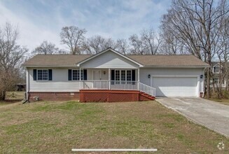Building Photo - 3122 Hillside Rd