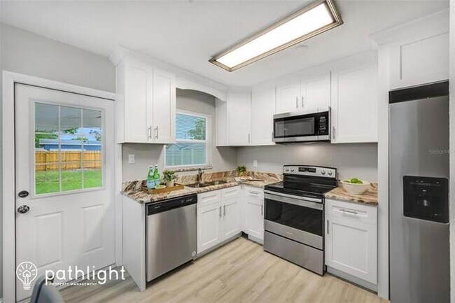 Building Photo - 4673 75Th Avenue N, Pinellas Park, FL, 33781