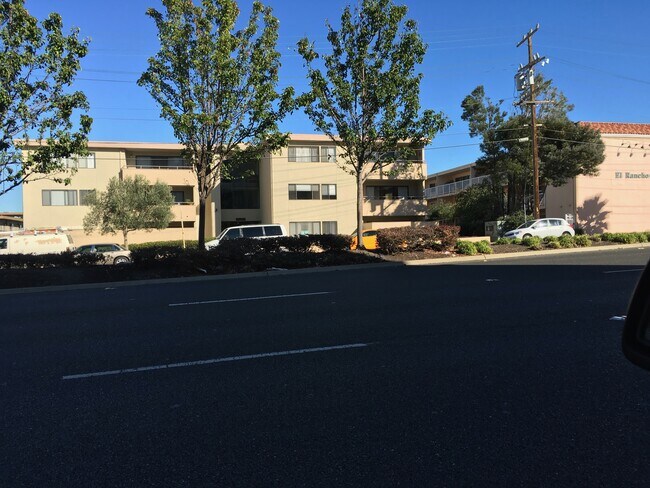 Building Photo - 1280 El Camino Real
