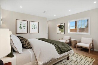 Building Photo - 7635 Fallbrook Ave