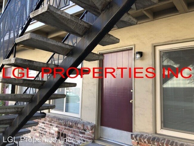 Building Photo - 2627 U St
