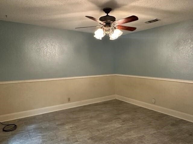 Foto del edificio - 608 Dogwood St