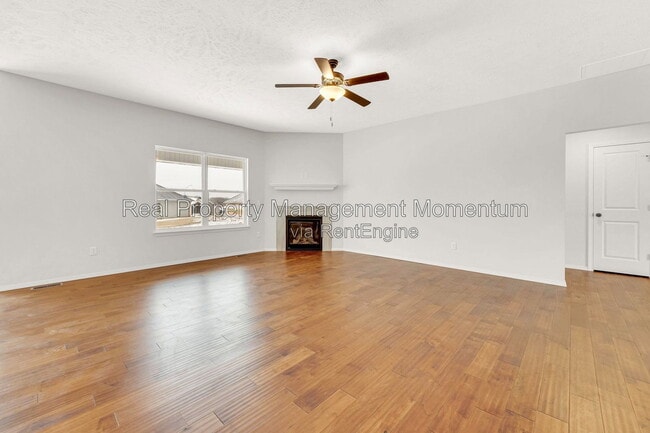 Building Photo - 749 E Penzance Cir