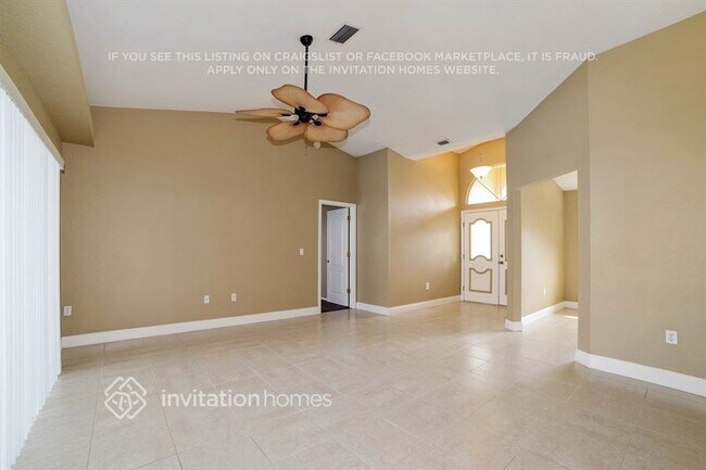 Building Photo - 10123 Briar Cir