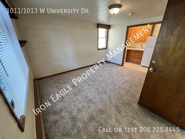 Foto del edificio - 1011/1013 W University Dr-