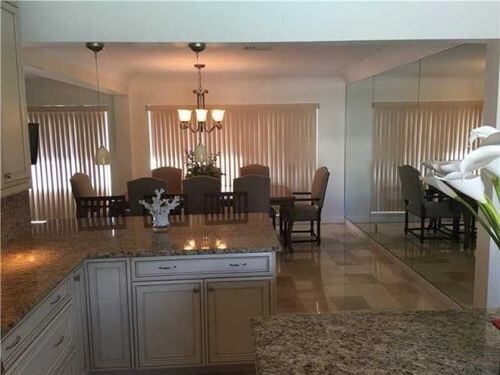 Building Photo - 2455 Del Lago Dr