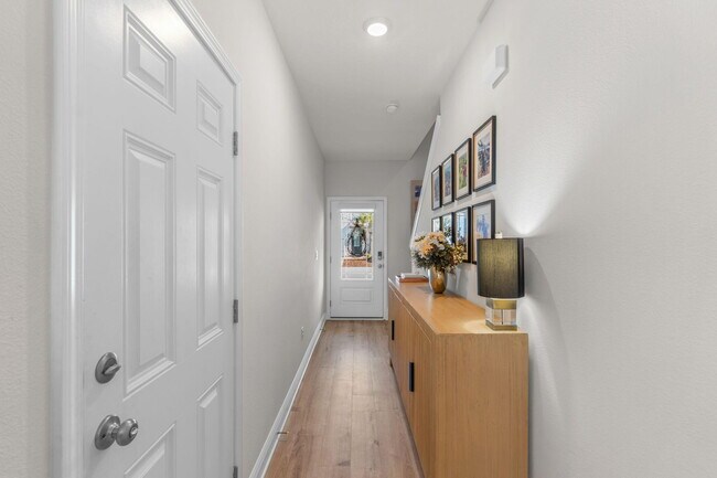 Foto del edificio - 4 Redbird Lp