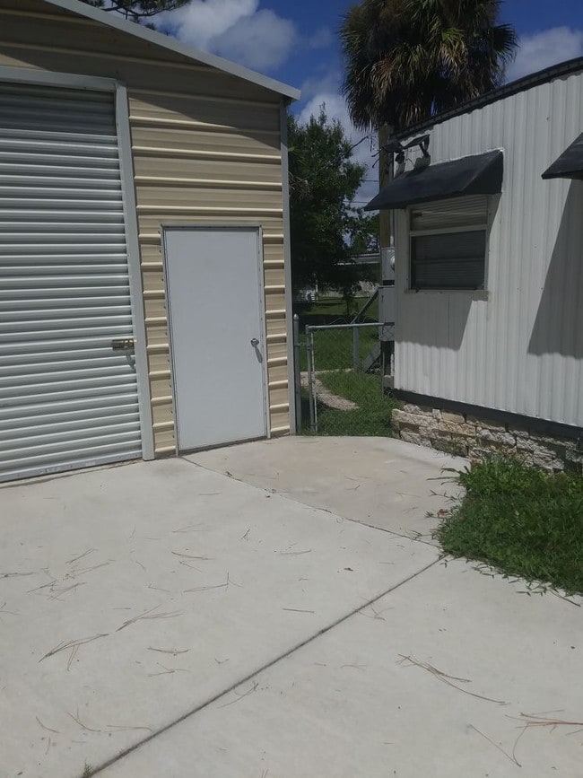 Building Photo - 5431 Oates Ave