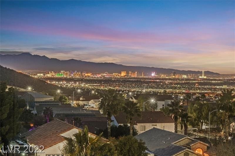 Building Photo - 372 Rosefinch St