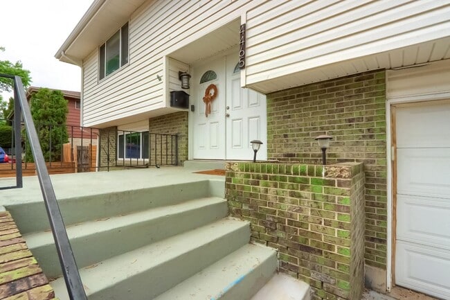 Building Photo - Beautiful 4-Bedroom, 3-Bathroom Home! Ever...