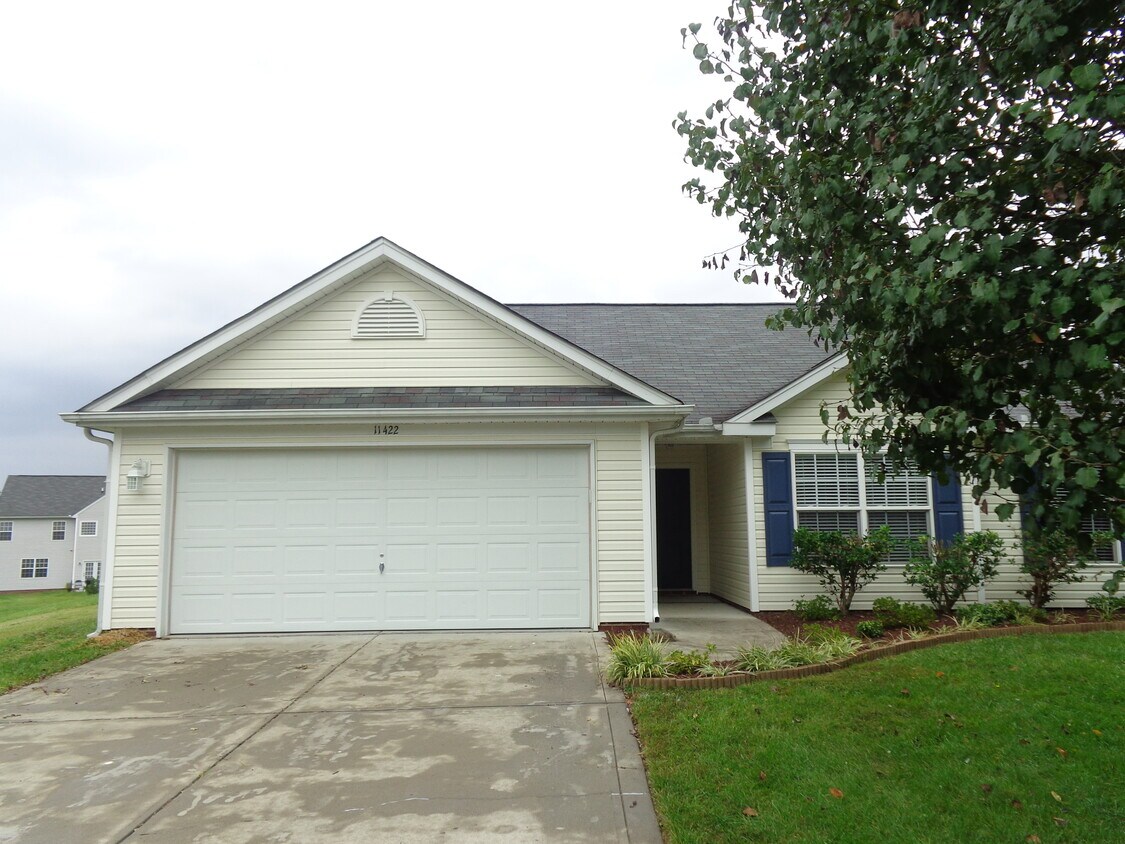 Foto principal - 11422 Lenswood Ct