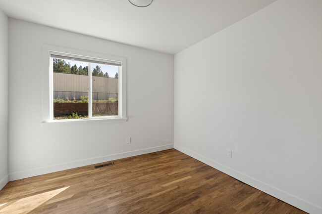 Building Photo - 1141 Sherman St