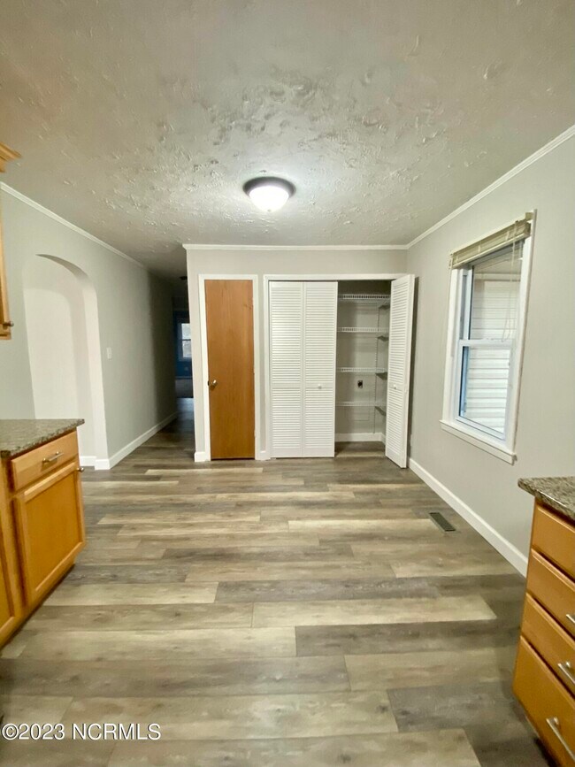 Building Photo - 2609 Dawson Cabin Rd