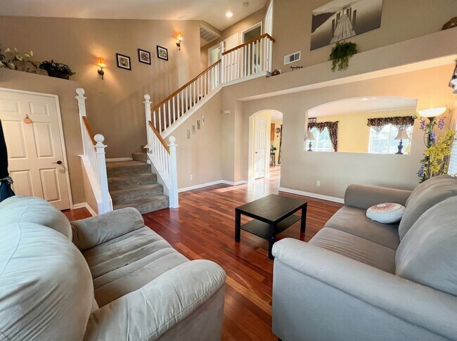 Foto del edificio - 1829 Mirador Dr