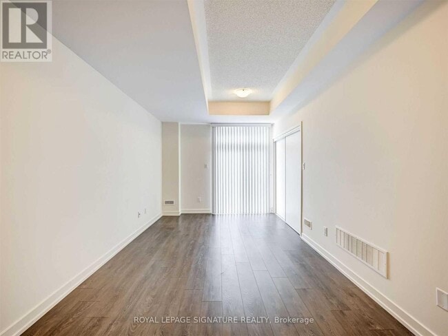 Photo du bâtiment - 212 Huguenot Rd