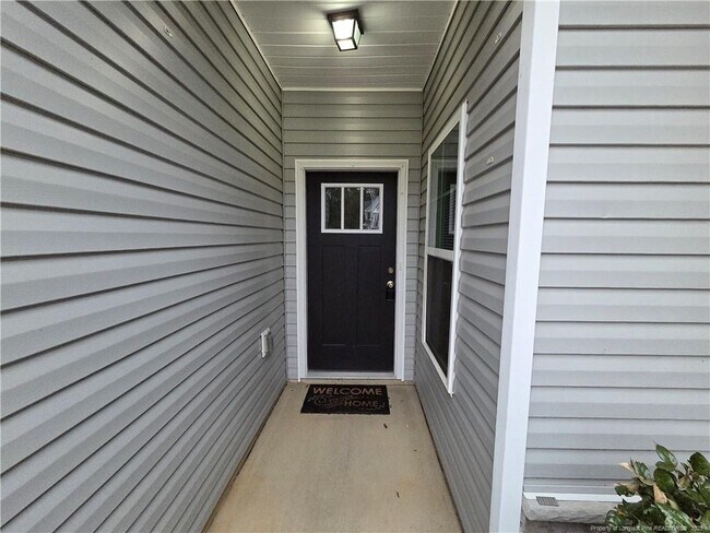 Foto del edificio - 2044 Stonewash Dr