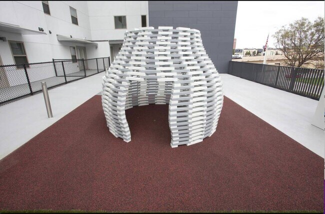 Foto del edificio - 12777 Merit Dr