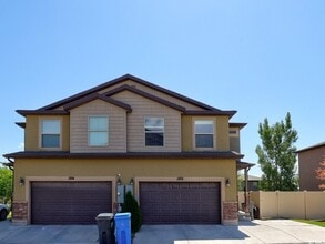 Building Photo - 1892 Goldenrod Way W