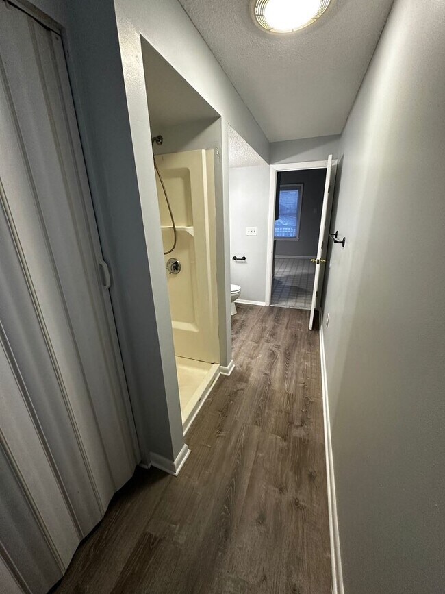 Foto del edificio - 67 Burnside Ave