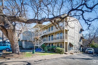 Building Photo - 202 E 45th St