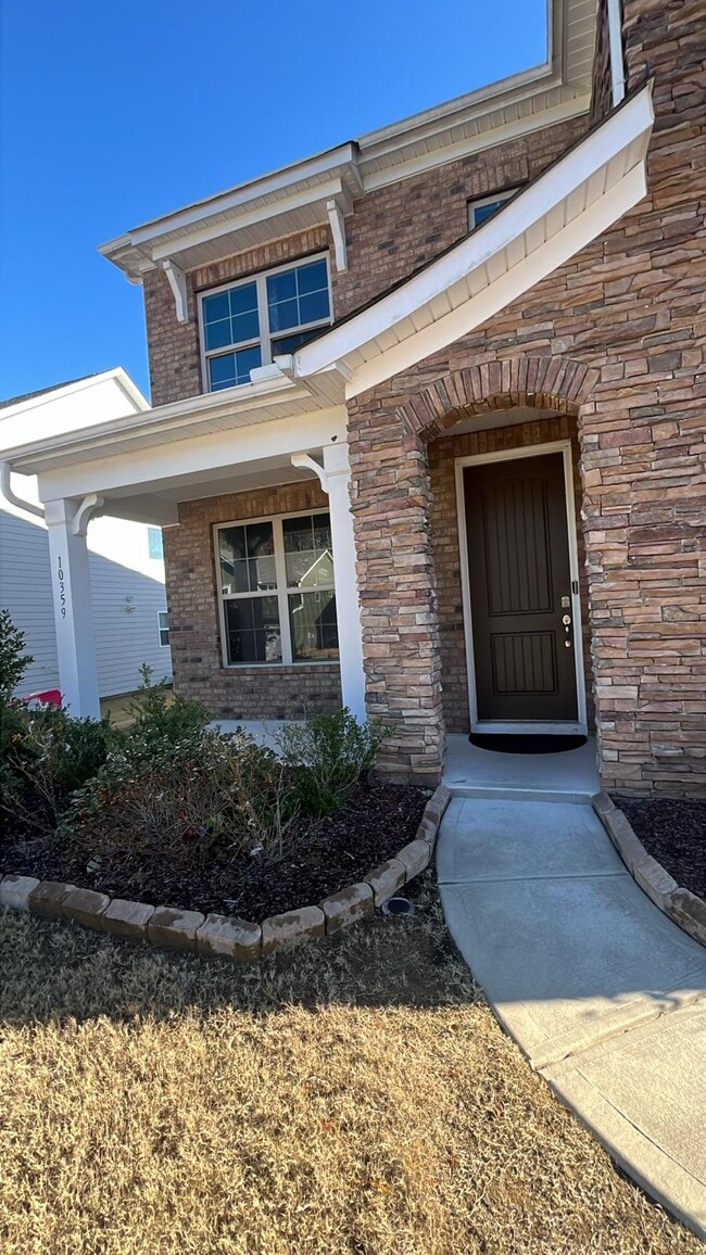 Building Photo - 10359 Paper Birch Dr