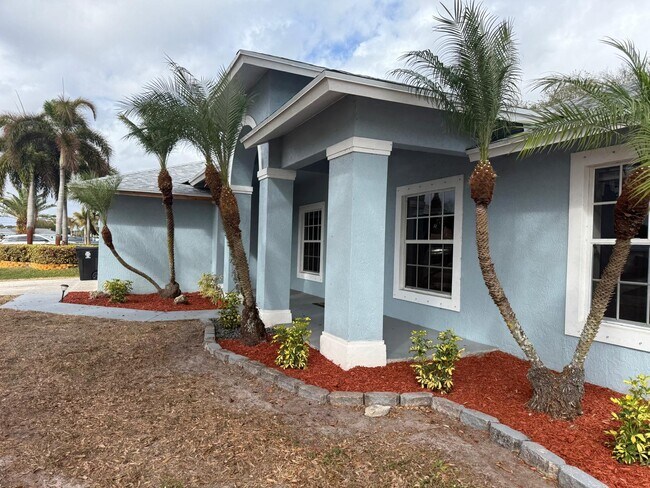 Foto del edificio - 549 SW Prater Ave