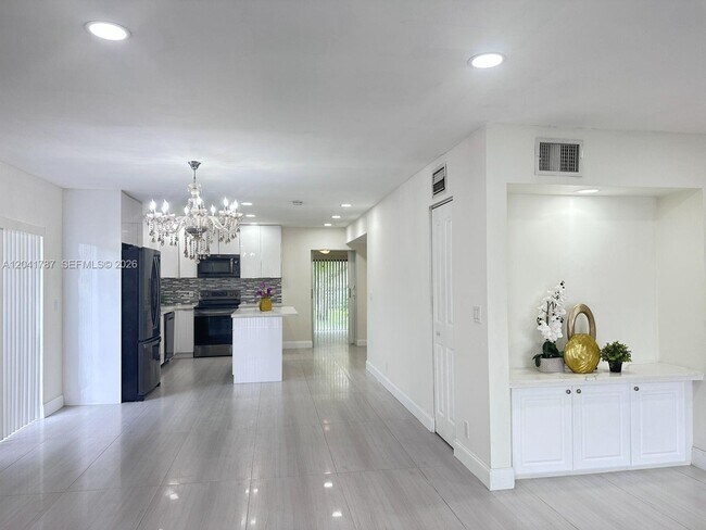 Foto del edificio - 11603 NW 29th St