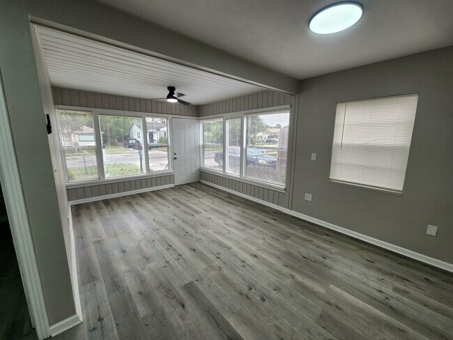 Foto del edificio - 2427 Coleman Ct