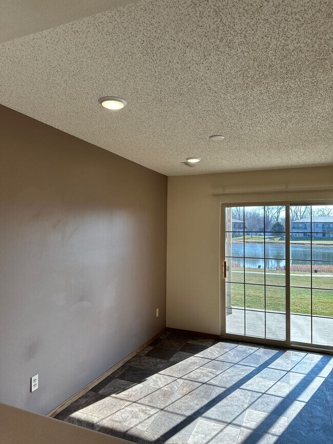 Foto del edificio - 1024 Western Ave