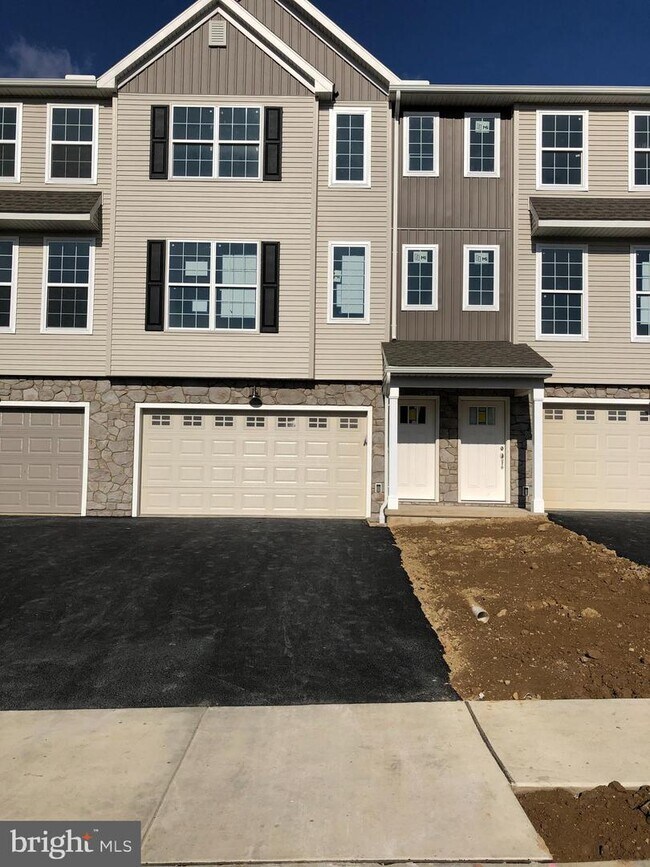 Foto del edificio - 533 Brook Shire Ct