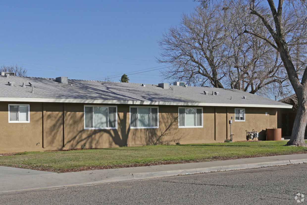 Building Photo - Esperanza Commons