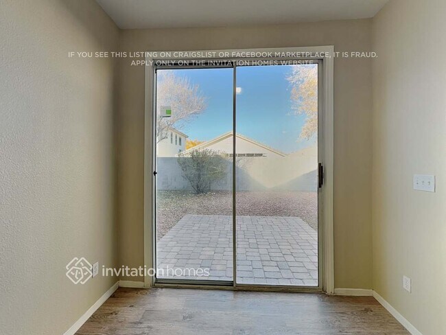 Foto del edificio - 8840 Crooked Shell Ave