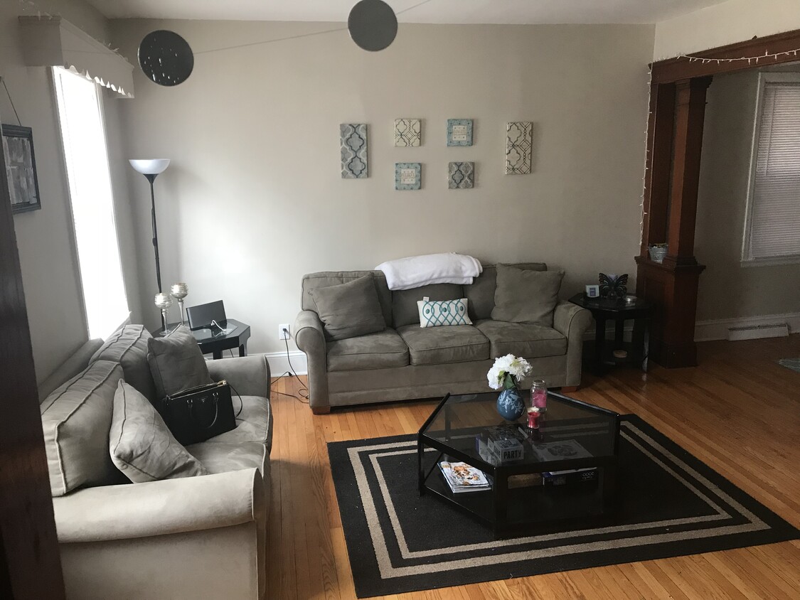 543 Hamilton St, Albany, NY 12203