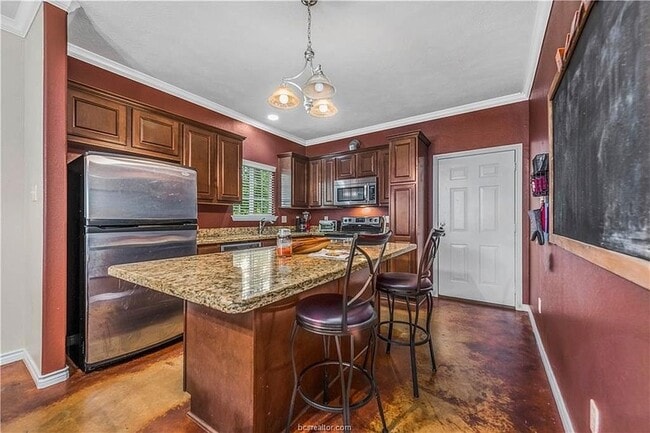 Foto del edificio - 1403 Medina Dr