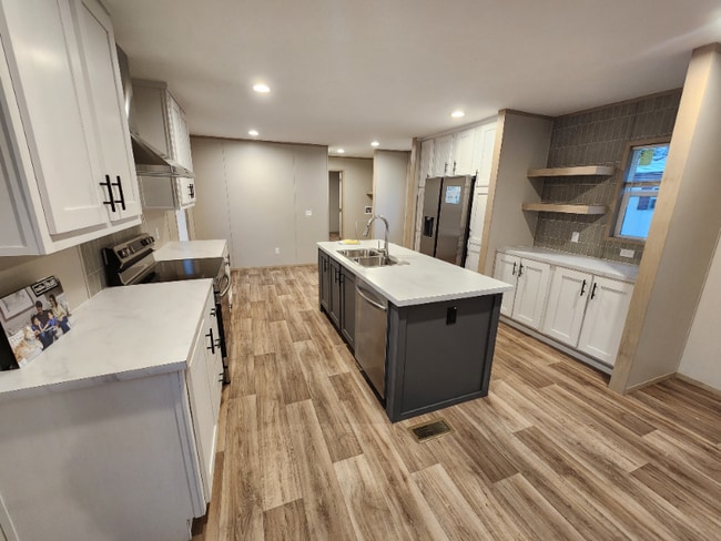 Foto del edificio - 3611 Rice Mine Rd NE