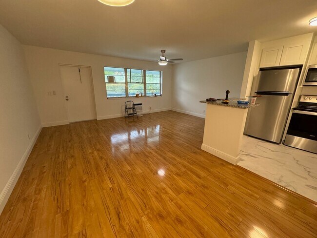 Building Photo - 75 Harwood H