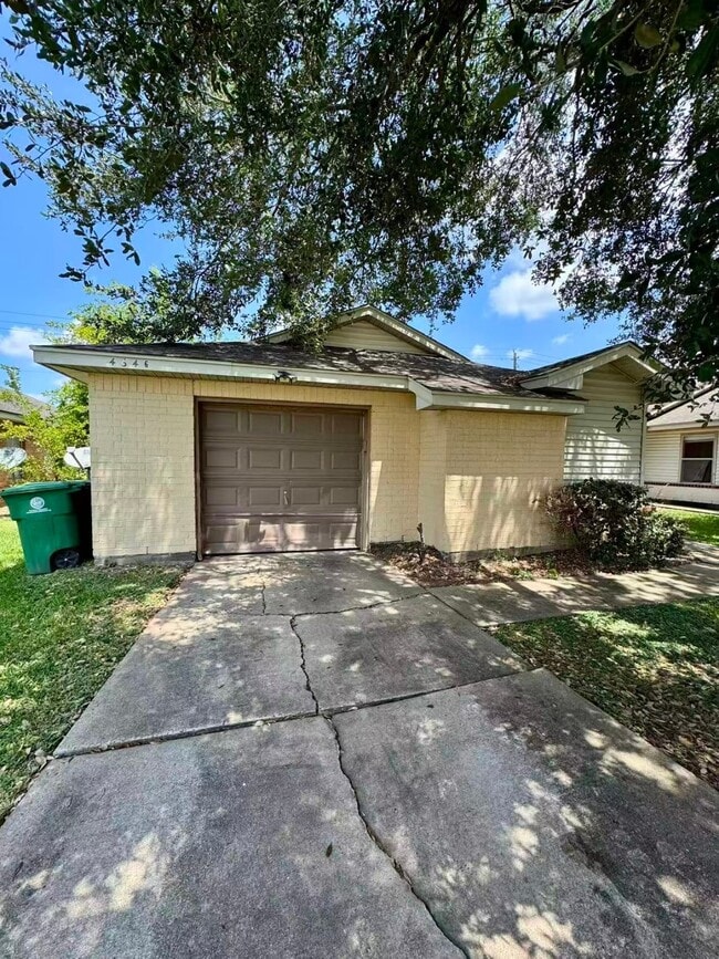 Building Photo - 4646 Callery Creek Dr
