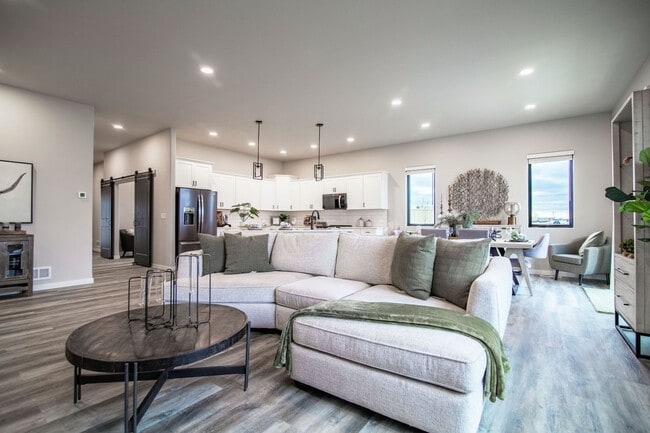 Building Photo - Legacy Homes at Coulee Ridge